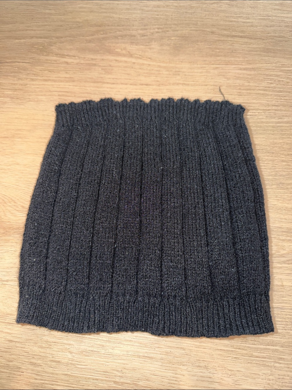 SHEIN Black Ribbed Knit Crop Tube Top